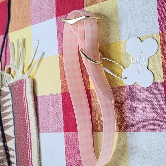 New Mary Square brand dog color size large - Picture 1 of 4